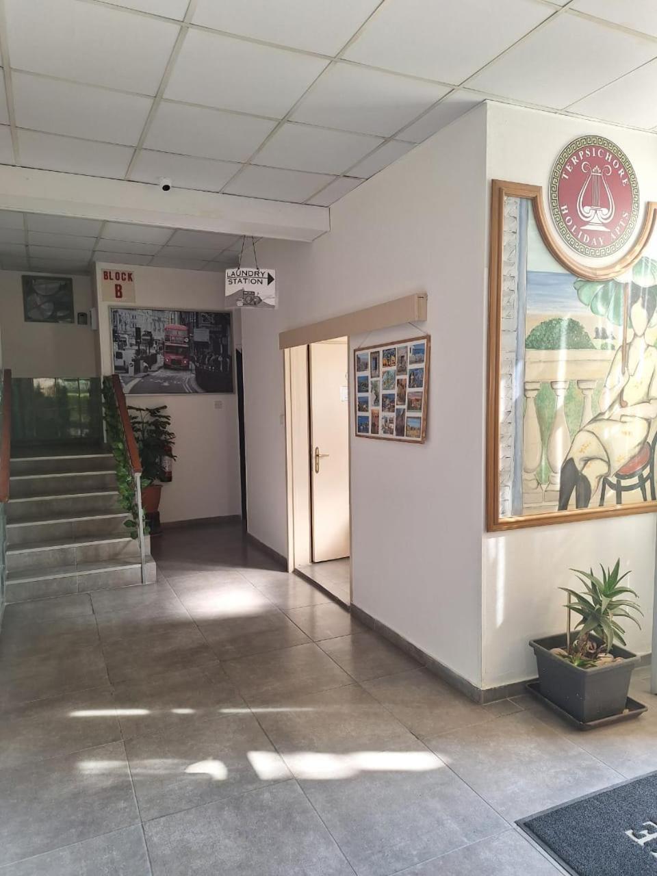 Terpsichore Holiday Apts Limassol Zewnętrze zdjęcie